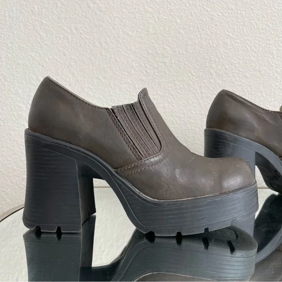 LOWER EAST SIDE Vintage Y2K Brown Faux Leather Chunky Platform Heeled Ankle Boot - Picture 5 of 14